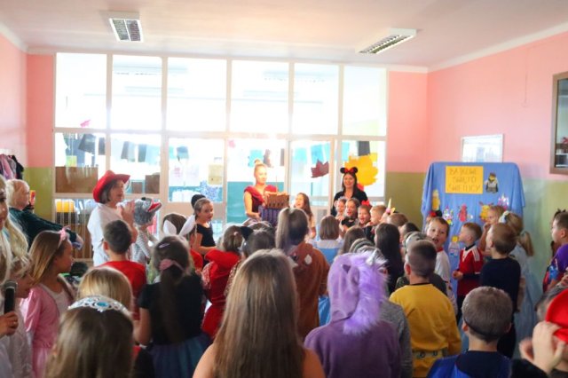 b_1024_768_0_00_images_2023_2024_Swietlica_Bajkowe_Swieto_402306670_805315678063049_4576379054589033626_n